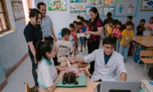 Sanofi tiêm vaccine cúm, tầm soát bệnh tim miễn phí cho hơn 3.800 người Việt